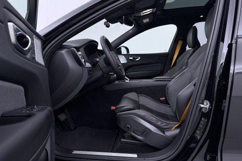 Volvo XC60 T8 Plug-in-hybrid Polestar Engineered | ACC | Bowers&Wilkins | 22 Inch | Trekhaak | Head-Up | Panoramadak