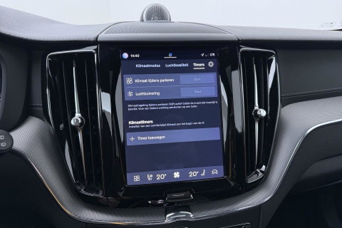 Volvo XC60 T8 Plug-in-hybrid Polestar Engineered | ACC | Bowers&Wilkins | 22 Inch | Trekhaak | Head-Up | Panoramadak