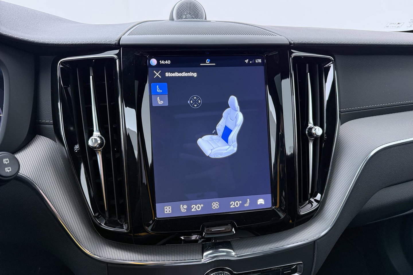 Volvo XC60 T8 Plug-in-hybrid Polestar Engineered | ACC | Bowers&Wilkins | 22 Inch | Trekhaak | Head-Up | Panoramadak
