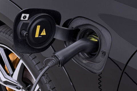 Volvo XC60 T8 Plug-in-hybrid Polestar Engineered | ACC | Bowers&Wilkins | 22 Inch | Trekhaak | Head-Up | Panoramadak