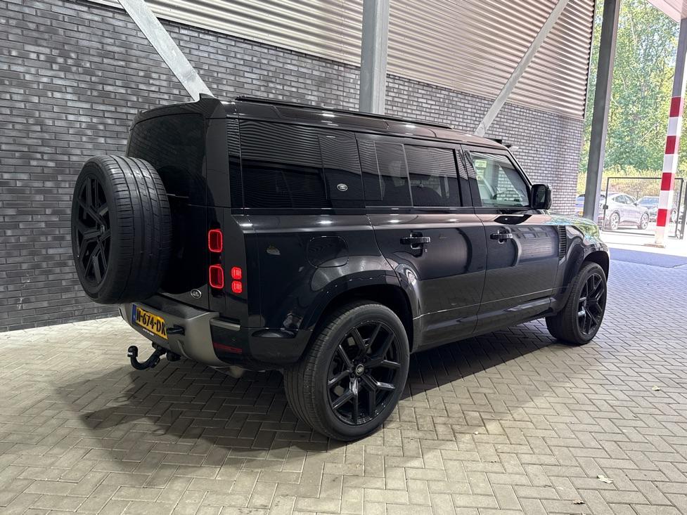 Land Rover Defender 110 2.0 P400e 110 HSE | Luchtvering | Trekhaak | Meridian | Koelbox | 22 Inch Urban | 360° Camera