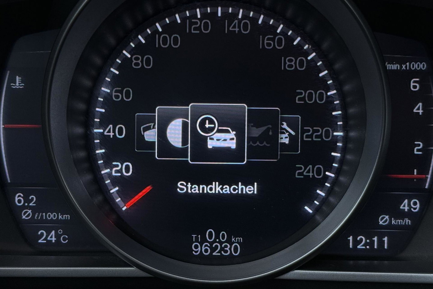 Volvo V40 2.0 T3 Nordic+ | Standkachel | LED | Stoelverwarming | Verwarmde Voorruit | Parkeersensoren
