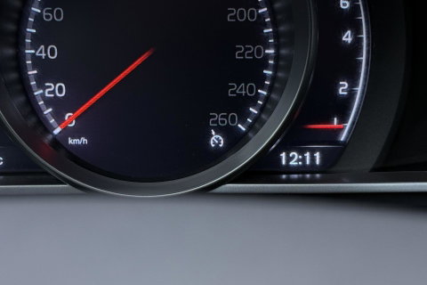 Volvo V40 2.0 T3 Nordic+ | Standkachel | LED | Stoelverwarming | Verwarmde Voorruit | Parkeersensoren