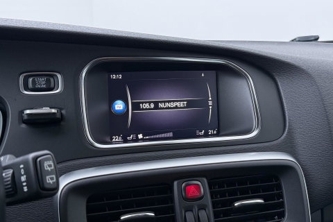 Volvo V40 2.0 T3 Nordic+ | Standkachel | LED | Stoelverwarming | Verwarmde Voorruit | Parkeersensoren