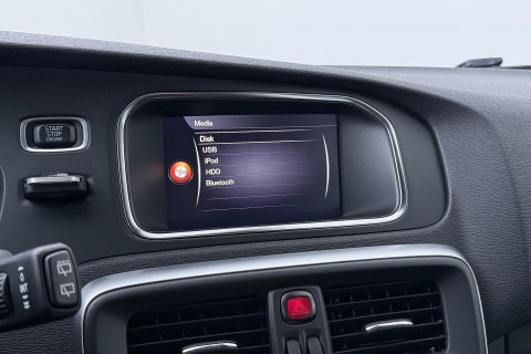 Volvo V40 2.0 T3 Nordic+ | Standkachel | LED | Stoelverwarming | Verwarmde Voorruit | Parkeersensoren