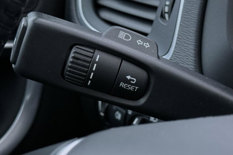 Volvo V40 2.0 T3 Nordic+ | Standkachel | LED | Stoelverwarming | Verwarmde Voorruit | Parkeersensoren