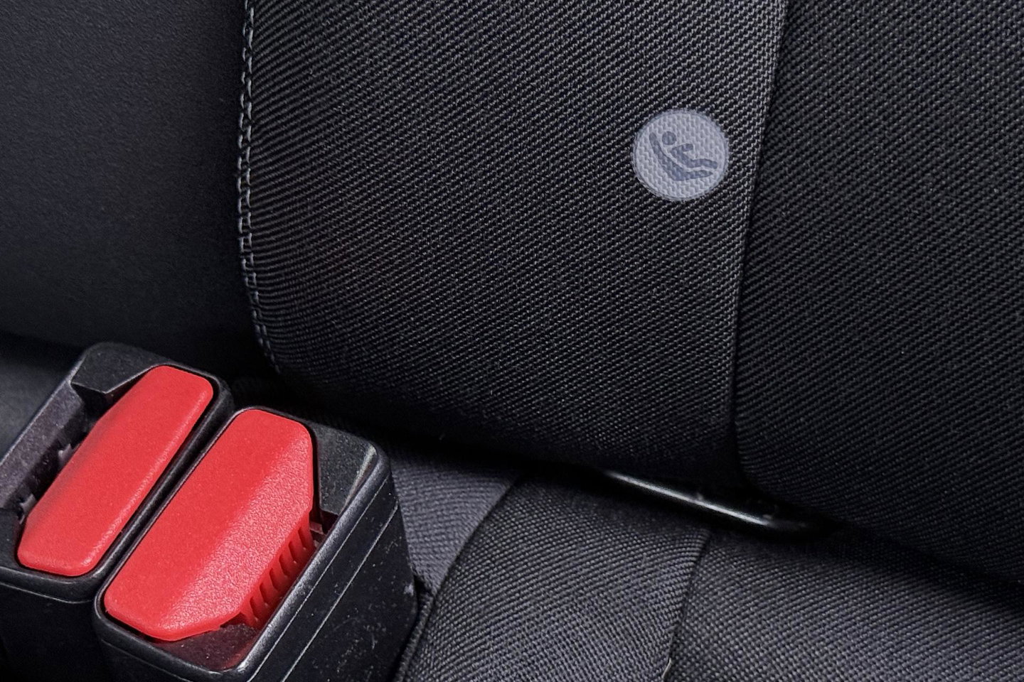 Volvo V40 2.0 T3 Nordic+ | Standkachel | LED | Stoelverwarming | Verwarmde Voorruit | Parkeersensoren