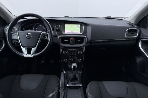 Volvo V40 2.0 T3 Nordic+ | Standkachel | LED | Stoelverwarming | Verwarmde Voorruit | Parkeersensoren
