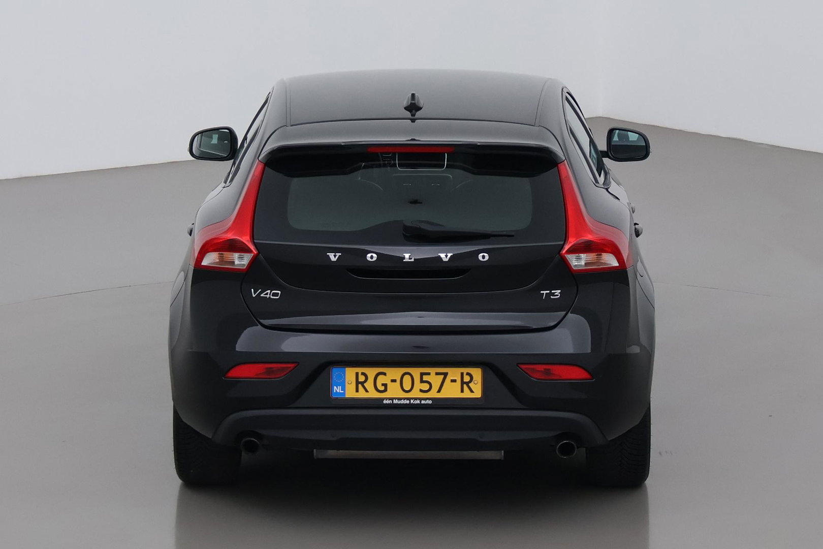 Volvo V40 2.0 T3 Nordic+ | Standkachel | LED | Stoelverwarming | Verwarmde Voorruit | Parkeersensoren
