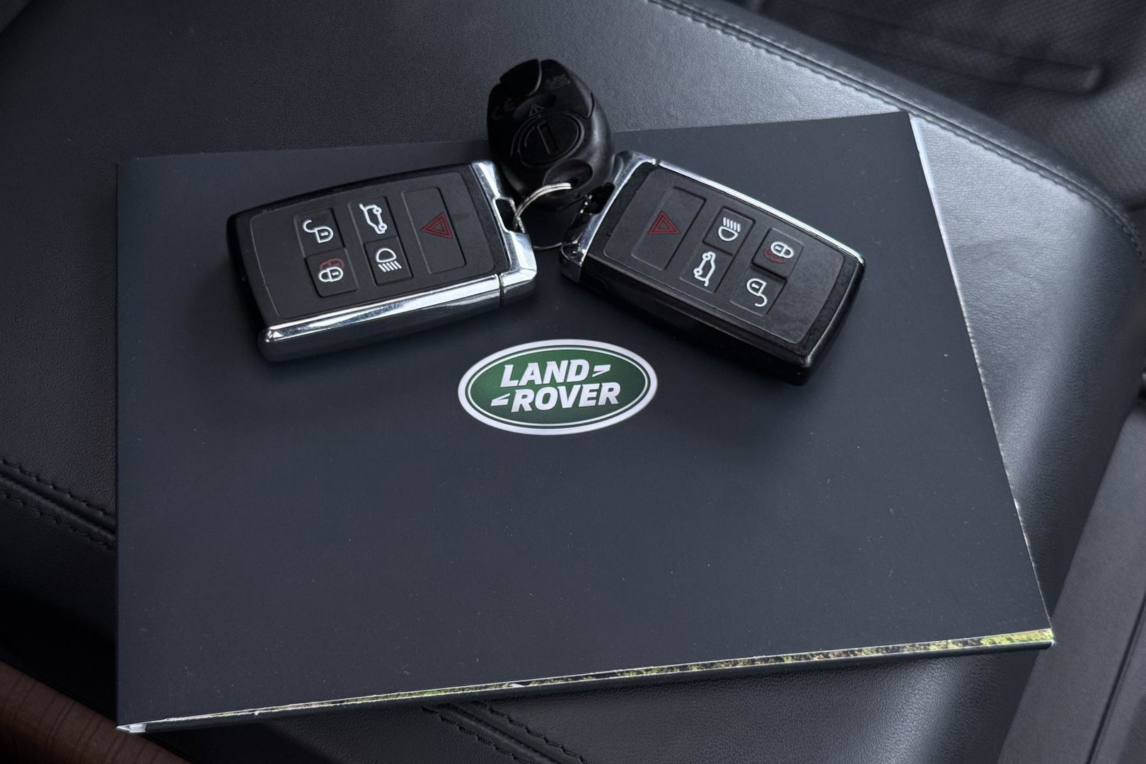 Land Rover Defender 110 3.0 P400 110 X-Dynamic S | ACC | Trekhaak | Luchtvering | 360° Camera | Head-Up | Stoelventilatie | Stoel+Stuurverwarming | 22 Inch