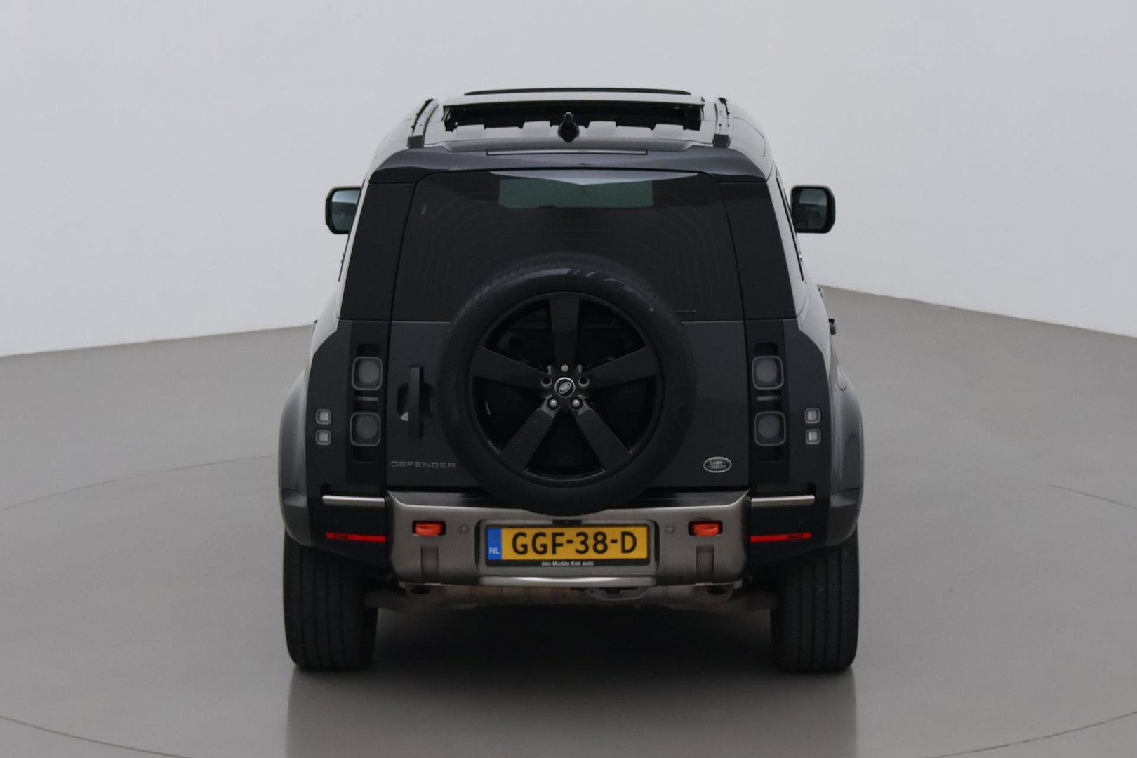 Land Rover Defender 110 3.0 P400 110 X-Dynamic S | ACC | Trekhaak | Luchtvering | 360° Camera | Head-Up | Stoelventilatie | Stoel+Stuurverwarming | 22 Inch