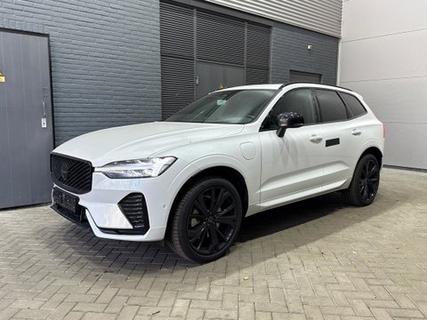 Volvo XC60 T6 Plug-in hybrid Plus Black Edition | ACC | Bowers&Wilkins | Panoramadak | Trekhaak | 360° Camera | Massage+Ventilatie | Head-Up | 21 Inch