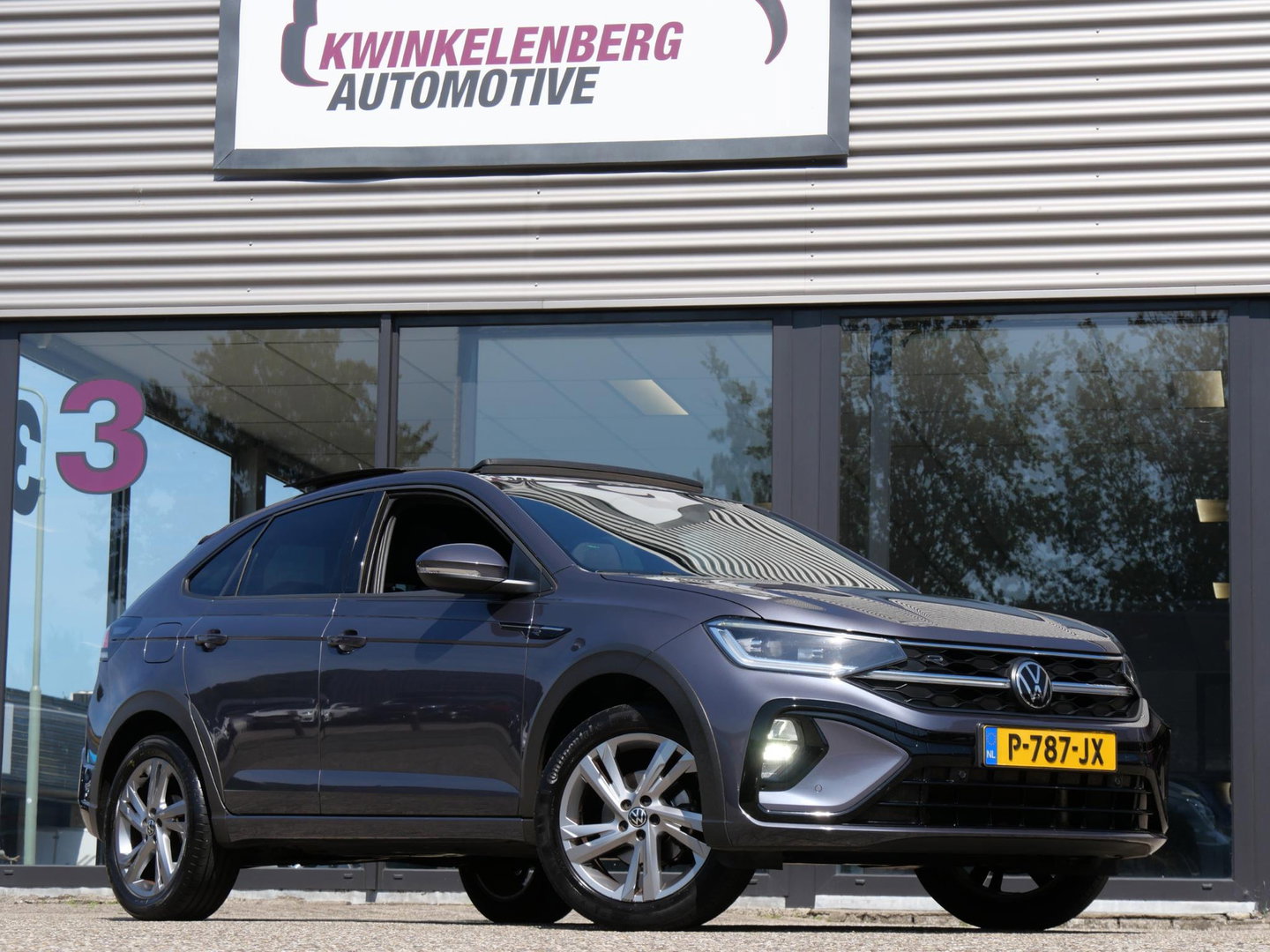 Volkswagen Taigo 1.0TSi R-LINE/ PANORAMADAK/ MATRIX LED/ NL-AUTO 1STE EIGENAAR