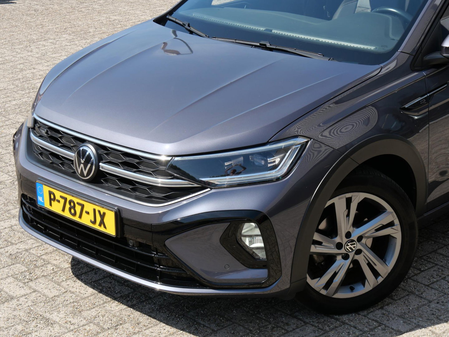 Volkswagen Taigo 1.0TSi R-LINE/ PANORAMADAK/ MATRIX LED/ NL-AUTO 1STE EIGENAAR