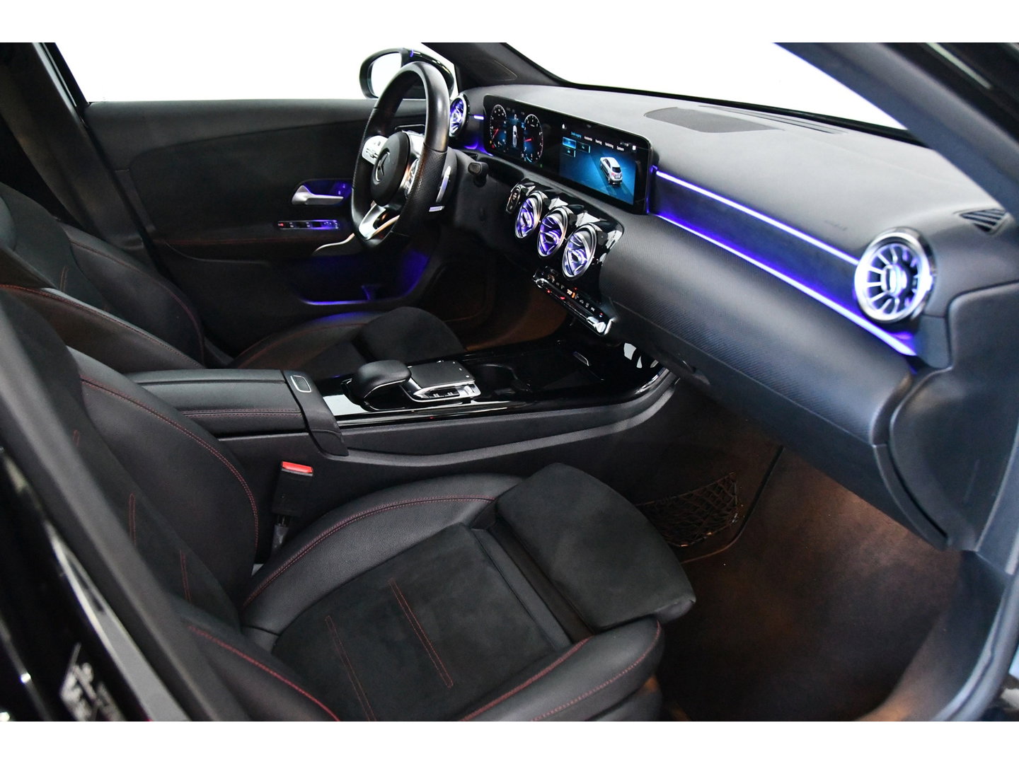 Mercedes-Benz A-Klasse 200 Business Solution AMG, Burmester, Sfeer