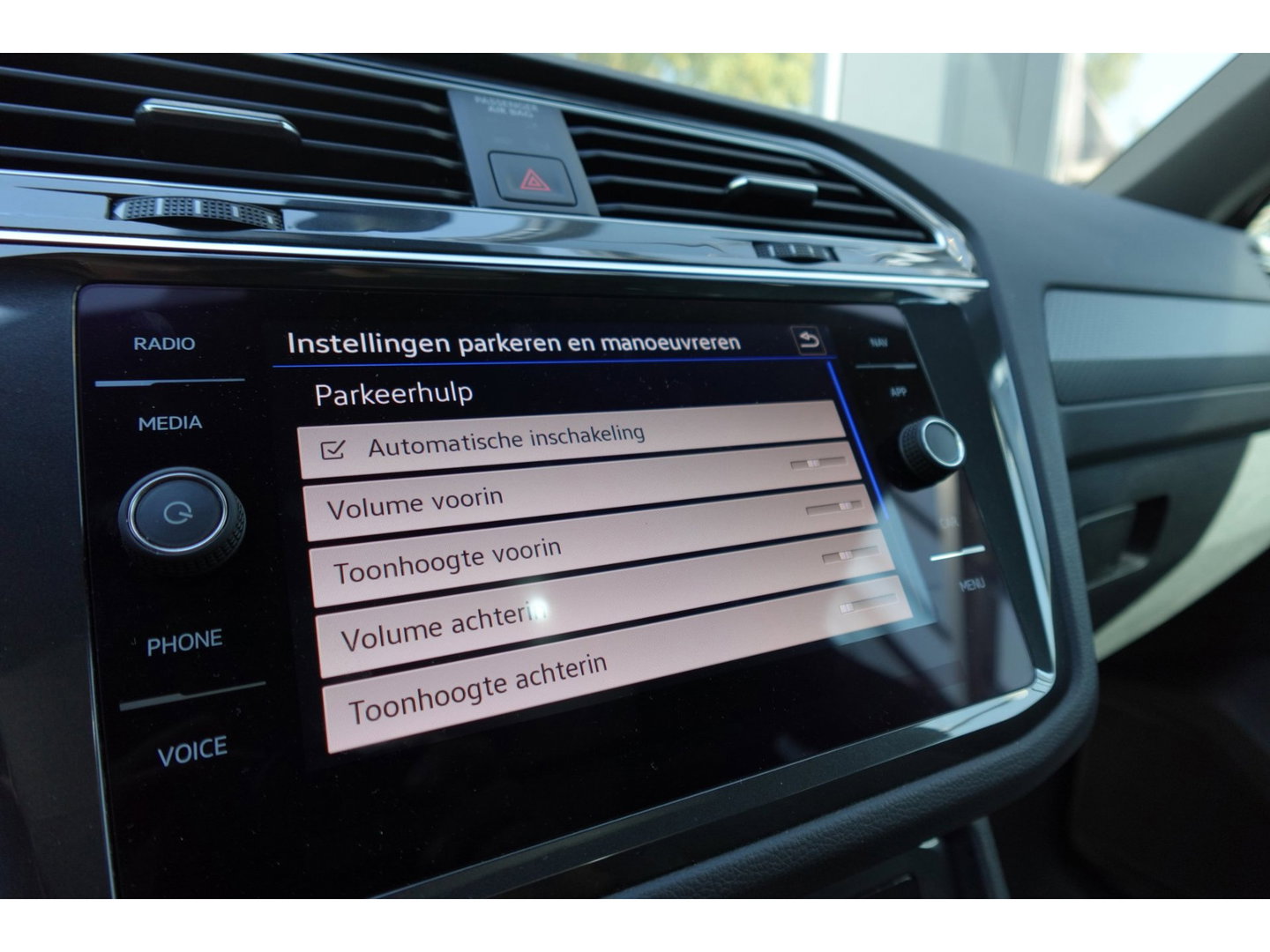 Volkswagen Tiguan 1.5 TSI R-Line PANO KEYLESS CAM