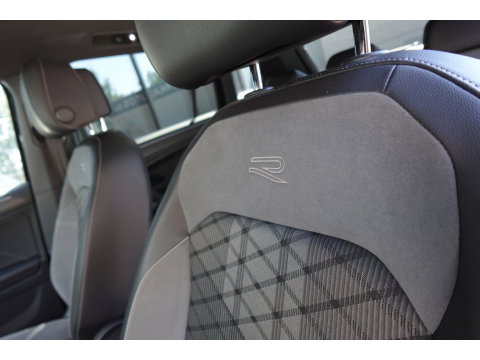 Volkswagen Tiguan 1.5 TSI R-Line PANO KEYLESS CAM