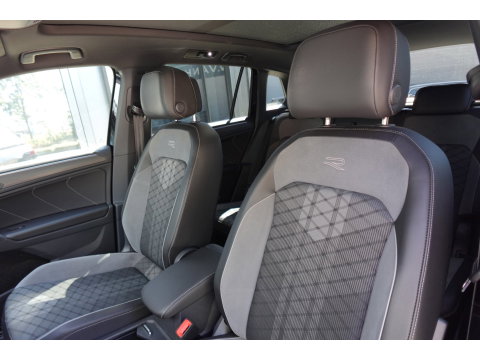 Volkswagen Tiguan 1.5 TSI R-Line PANO KEYLESS CAM