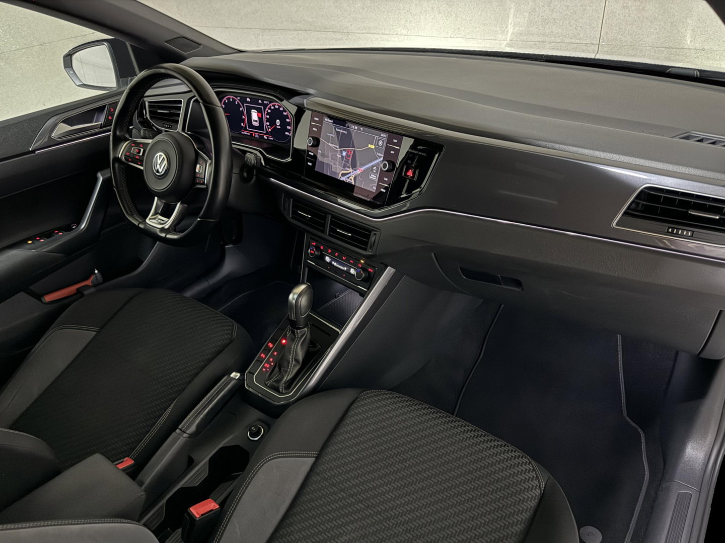 Volkswagen Polo 1.0 TSI 2x R-Line Pano Virtual DSG Beats NAP