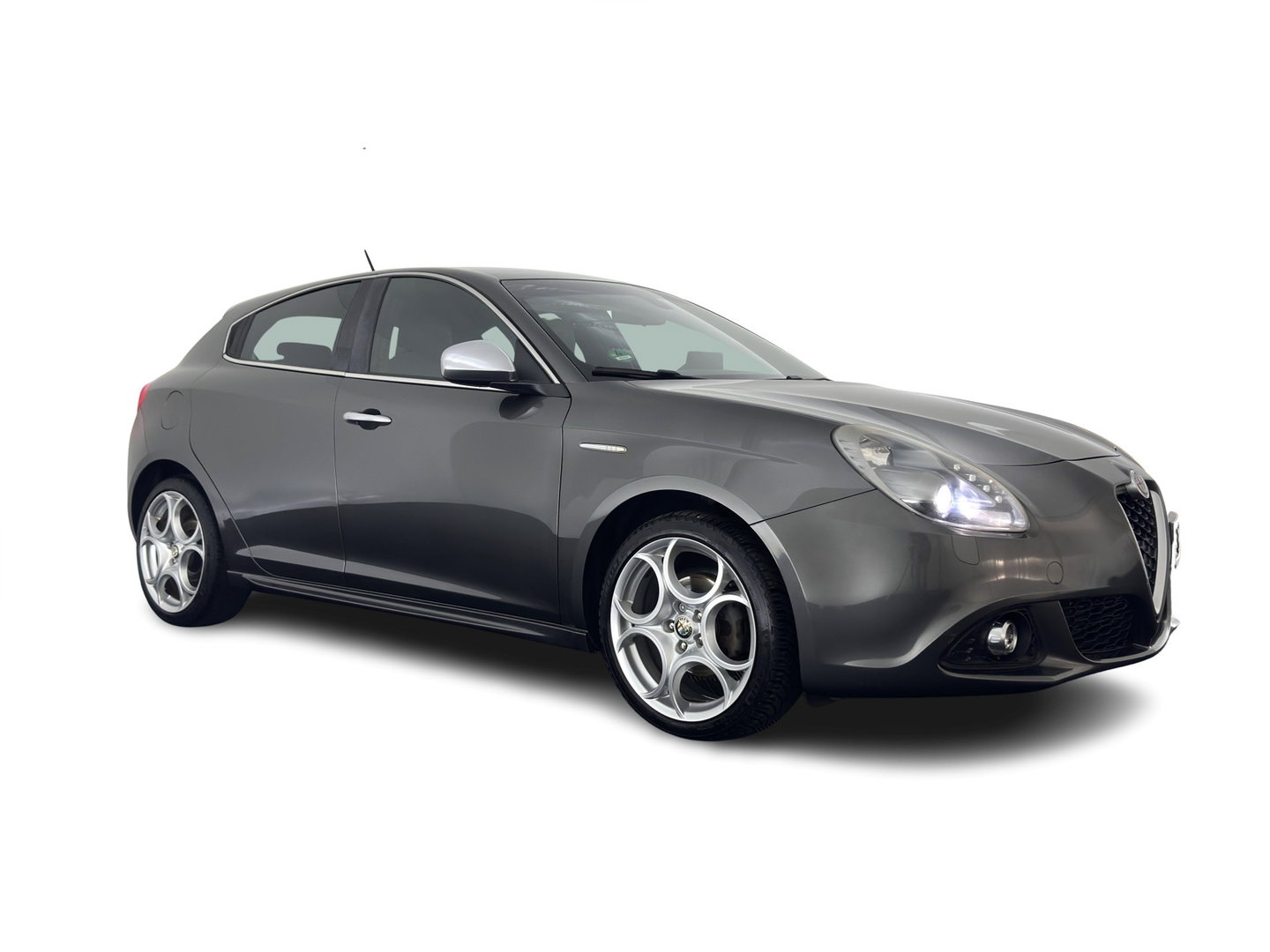 Alfa Romeo Giulietta 1.6 JTDm Distinctive *LEATHER | XENON | HEATED-SPORTSEATS | NAVI-FULLMAP | PRIVACY-GLASS | ECC | PDC | CRUISE | 18''ALU