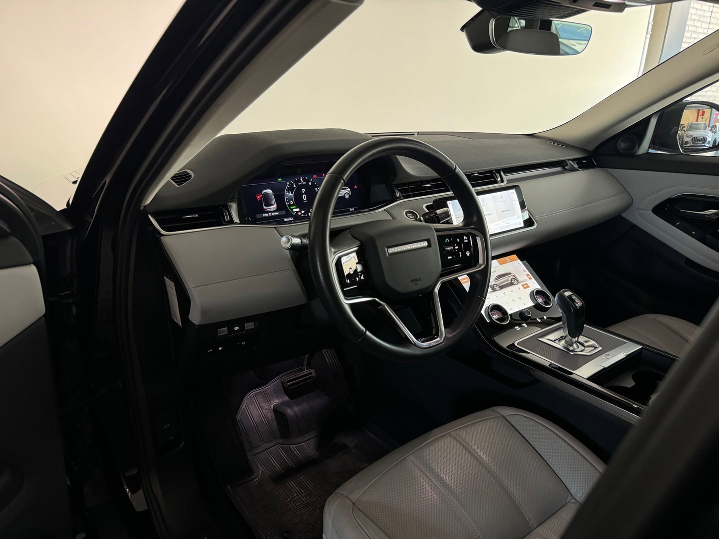 Land Rover Range Rover Evoque 1.5 P300e AWD R-Dynamic HSE