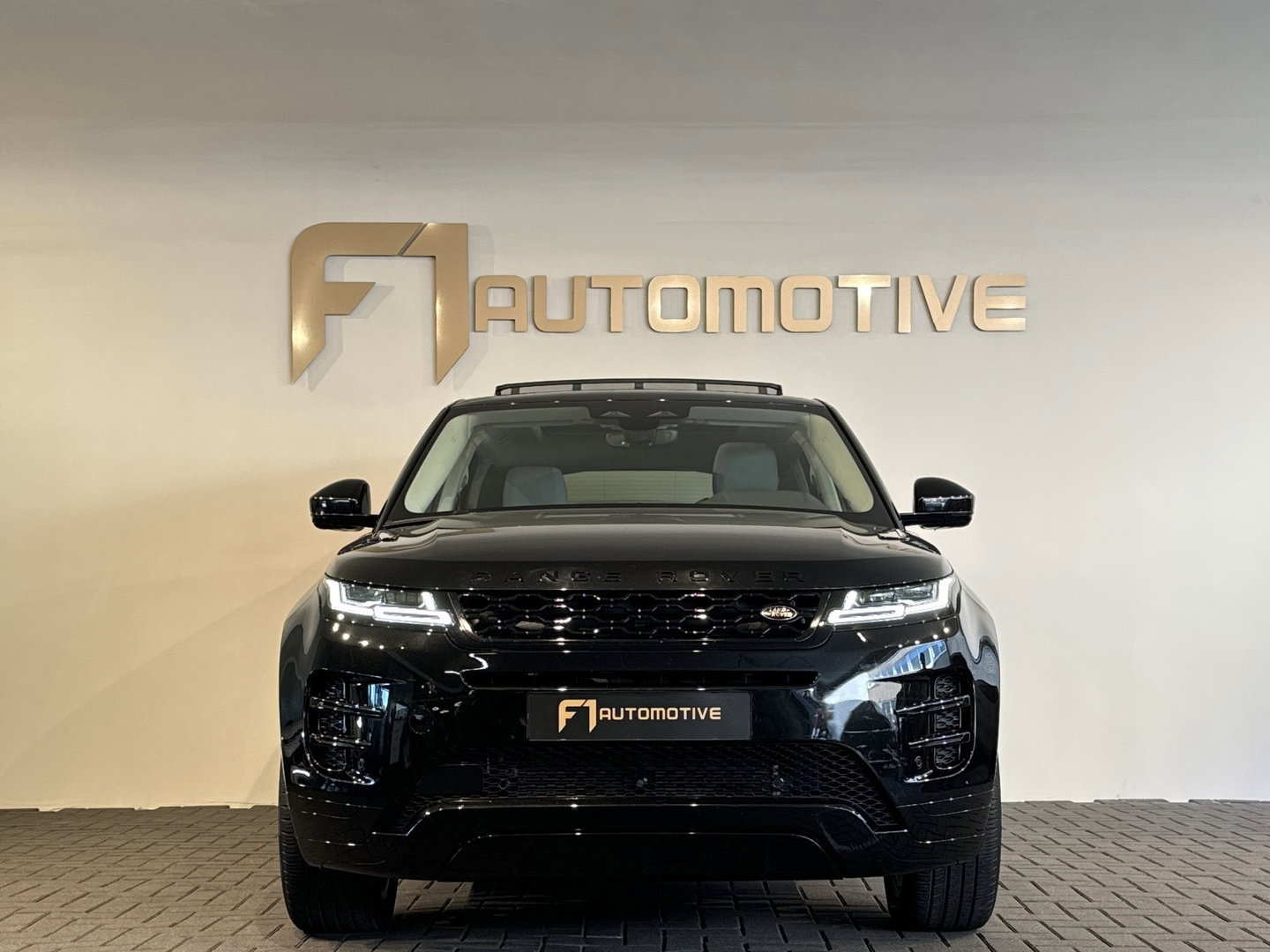 Land Rover Range Rover Evoque 1.5 P300e AWD R-Dynamic HSE