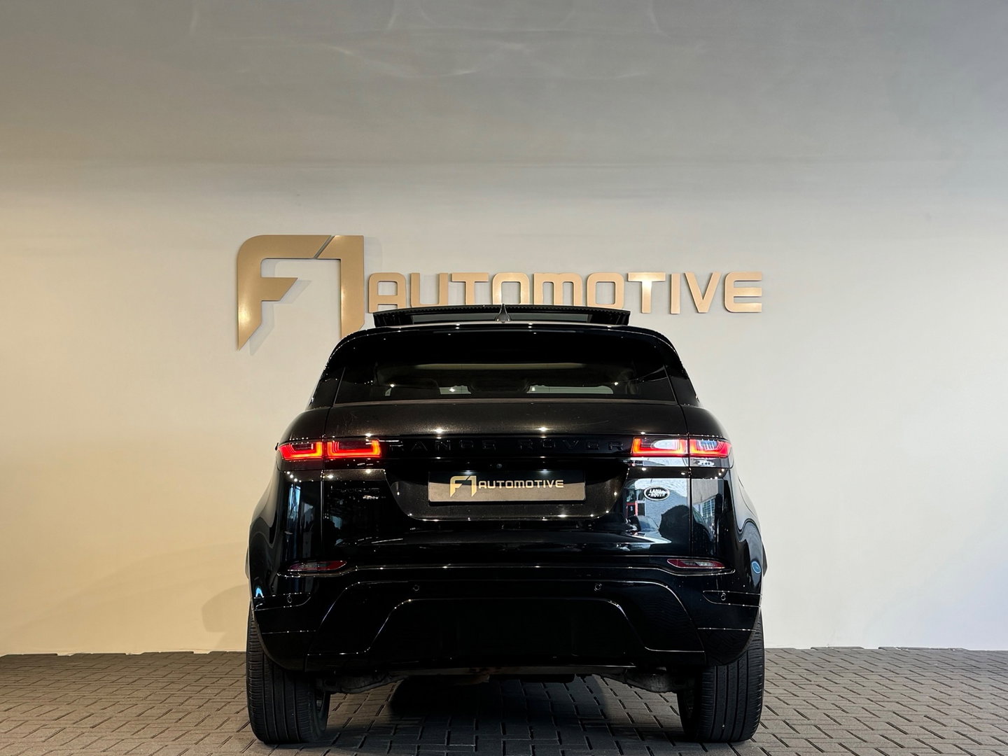 Land Rover Range Rover Evoque 1.5 P300e AWD R-Dynamic HSE