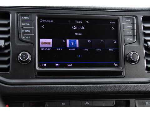 Volkswagen Crafter 35 2.0 TDI L3H3 PB Edition Camera, Adaptieve Cruise, Carplay, LED, Trekhaak, Multimedia, 140pk, Automaat, Sensoren, Uniek!