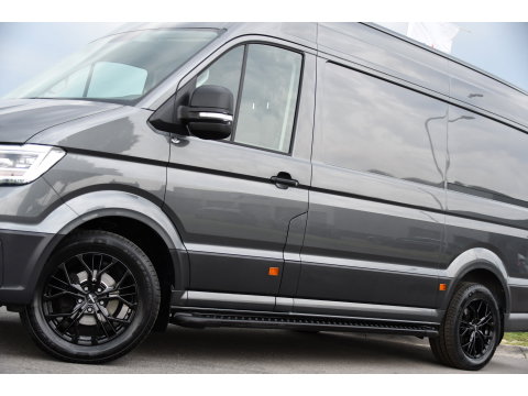 Volkswagen Crafter 35 2.0 TDI L3H3 PB Edition Camera, Adaptieve Cruise, Carplay, LED, Trekhaak, Multimedia, 140pk, Automaat, Sensoren, Uniek!