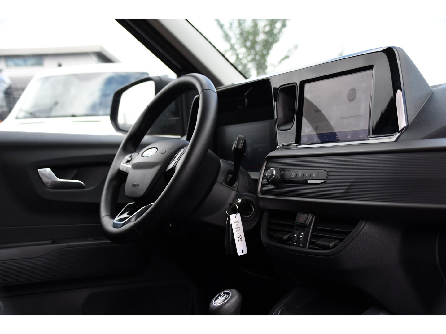 Ford Transit Courier 1.0 EcoBoost PB Editon Virtual, Cruise, Carplay, Stoelverwarming, Stuurverwarming, Multimedia, 100pk, Uniek!