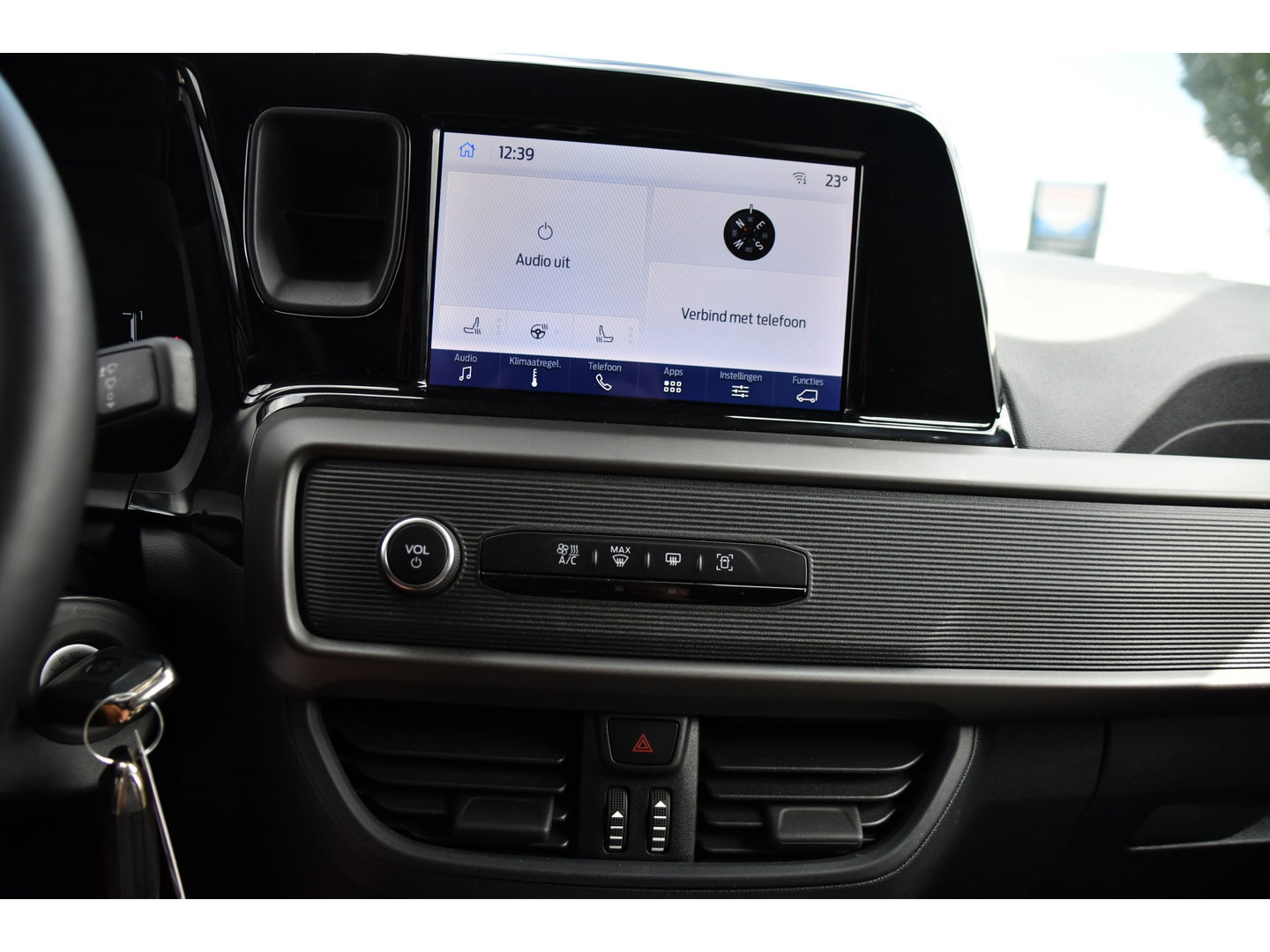 Ford Transit Courier 1.0 EcoBoost PB Editon Virtual, Cruise, Carplay, Stoelverwarming, Stuurverwarming, Multimedia, 100pk, Uniek!
