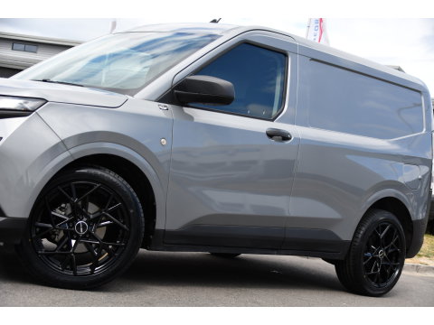 Ford Transit Courier 1.0 EcoBoost PB Editon Virtual, Cruise, Carplay, Stoelverwarming, Stuurverwarming, Multimedia, 100pk, Uniek!