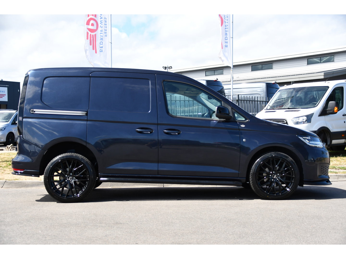 Volkswagen Caddy Cargo 2.0 TDI L1 PB Edtion Virtual, Adaptieve Cruise, Camera, LED, Multimedia, 102pk, Keyless, Trekhaak, Sensoren, Uniek!