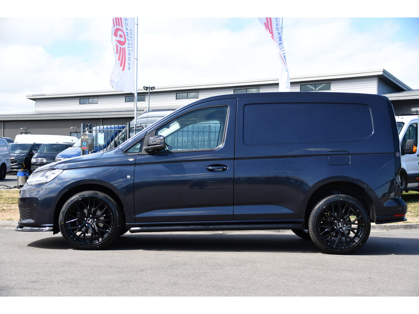 Volkswagen Caddy Cargo 2.0 TDI L1 PB Edtion Virtual, Adaptieve Cruise, Camera, LED, Multimedia, 102pk, Keyless, Trekhaak, Sensoren, Uniek!