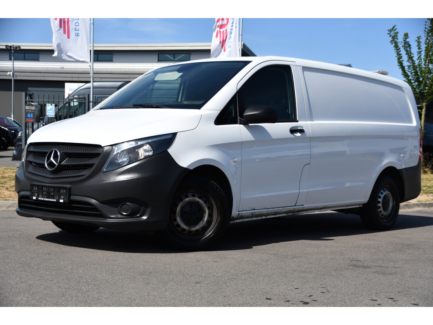 Mercedes-Benz Vito 114 CDI L2 Edition Camera, Cruise, Standkachel, Automaat, Trekhaak, 143pk, Multimedia, Stoelverwarming, Uniek!