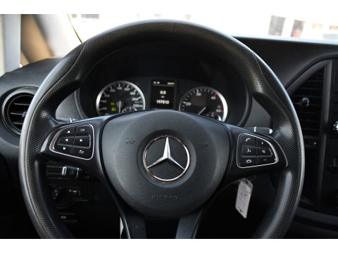 Mercedes-Benz Vito 114 CDI L2 Edition Camera, Cruise, Standkachel, Automaat, Trekhaak, 143pk, Multimedia, Stoelverwarming, Uniek!