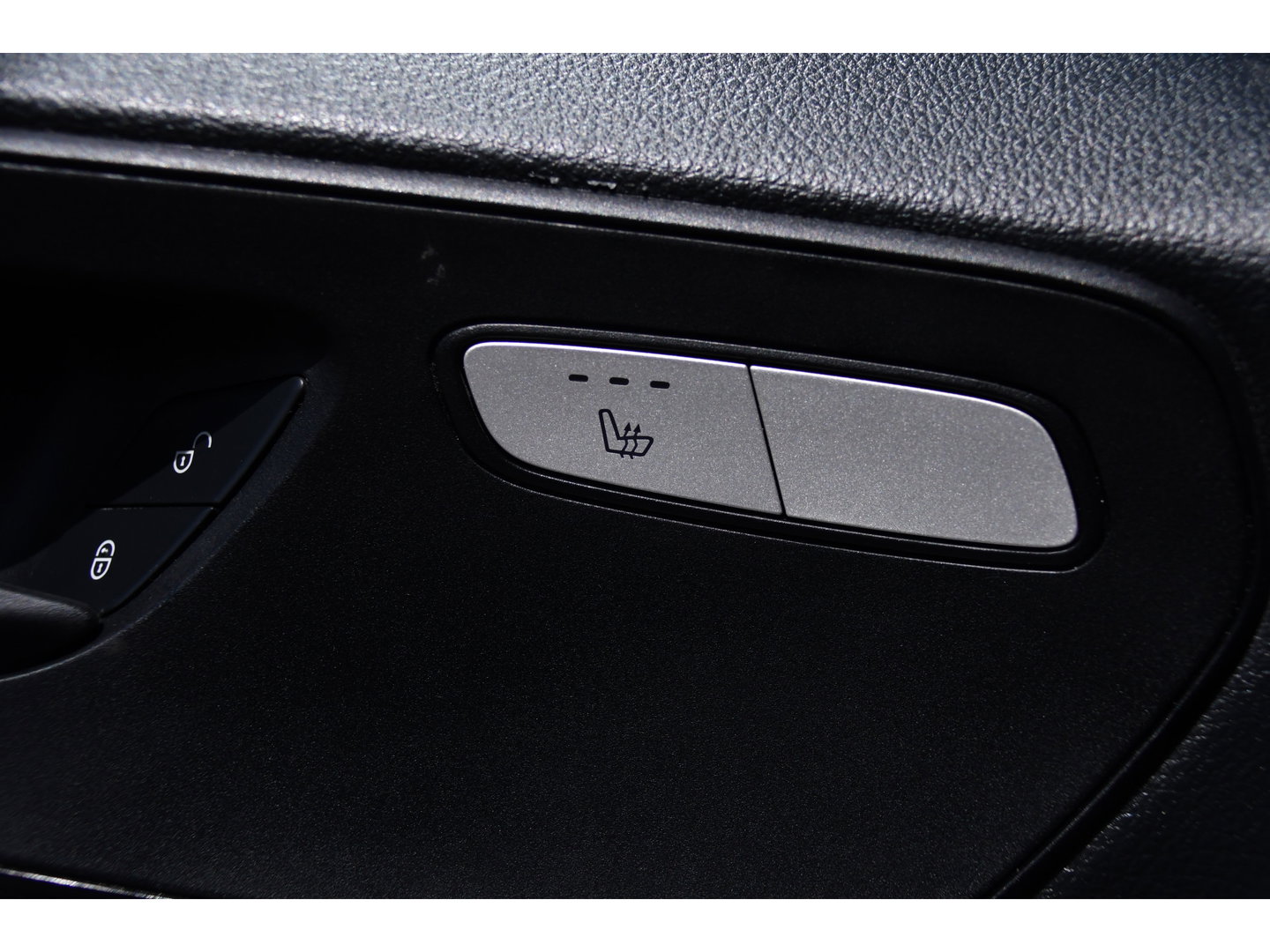 Mercedes-Benz Vito 114 CDI L2 Edition Camera, Cruise, Standkachel, Automaat, Trekhaak, 143pk, Multimedia, Stoelverwarming, Uniek!