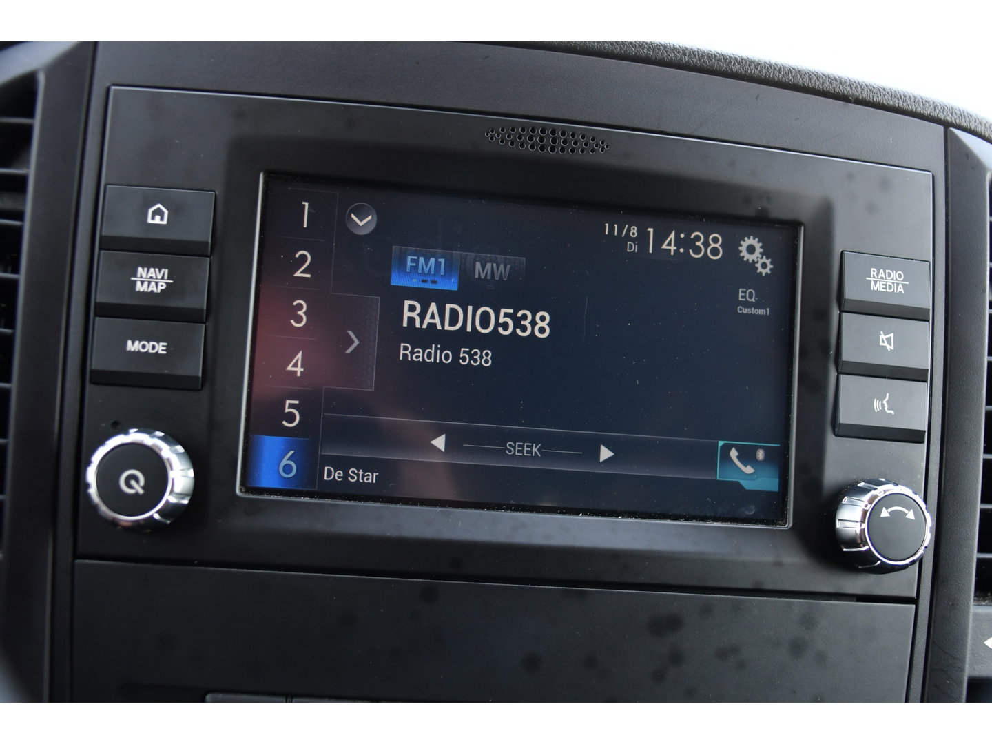 Mercedes-Benz Vito 114 CDI L2 Edition Camera, Cruise, Standkachel, Automaat, Trekhaak, 143pk, Multimedia, Stoelverwarming, Uniek!