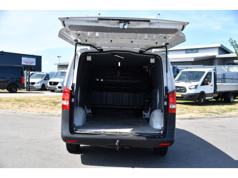 Mercedes-Benz Vito 114 CDI L2 Edition Camera, Cruise, Standkachel, Automaat, Trekhaak, 143pk, Multimedia, Stoelverwarming, Uniek!