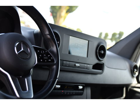 Mercedes-Benz Sprinter 317 1.9 CDI L2H1 AMG Edition Camera, Cruise, Carplay, Stoelverwarming, Clima, Geveerde Stoel, Automaat, Multimedia, Uniek!