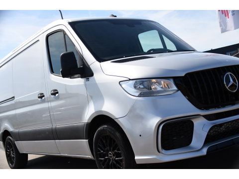 Mercedes-Benz Sprinter 317 1.9 CDI L2H1 AMG Edition Camera, Cruise, Carplay, Stoelverwarming, Clima, Geveerde Stoel, Automaat, Multimedia, Uniek!