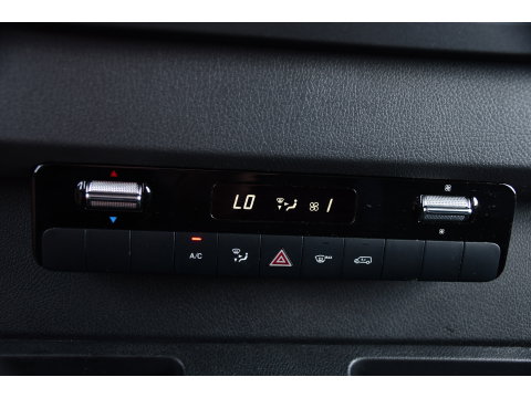 Mercedes-Benz Sprinter 317 1.9 CDI L2H1 AMG Edition Camera, Cruise, Carplay, Stoelverwarming, Clima, Geveerde Stoel, Automaat, Multimedia, Uniek!