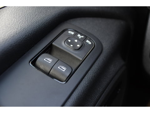 Mercedes-Benz Sprinter 317 1.9 CDI L2H1 AMG Edition Camera, Cruise, Carplay, Stoelverwarming, Clima, Geveerde Stoel, Automaat, Multimedia, Uniek!