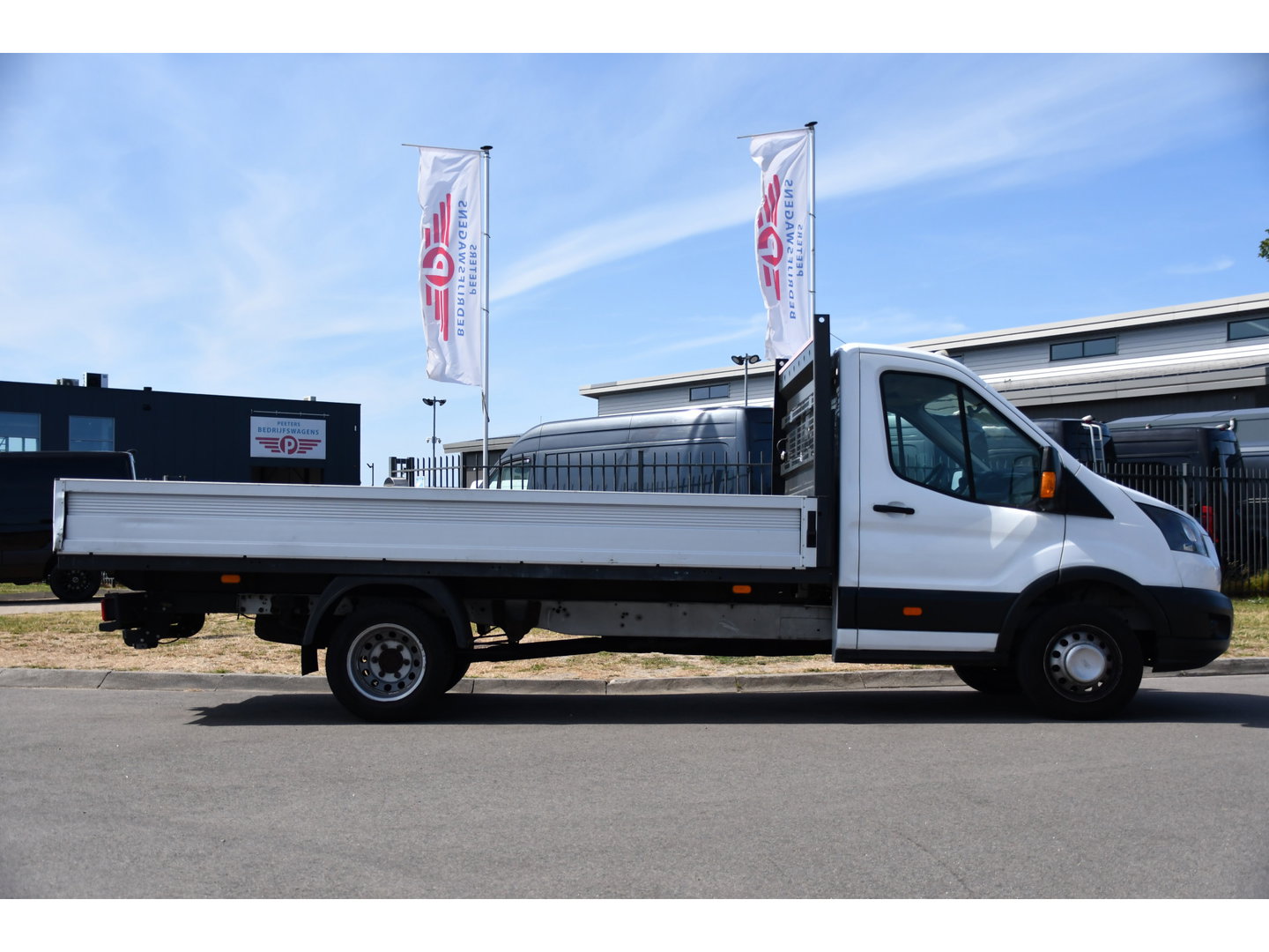 Ford Transit 350 2.0 TDCI L4H1 Openlaadbak Airco, Radio, 130pk, Pick-up, Uniek!