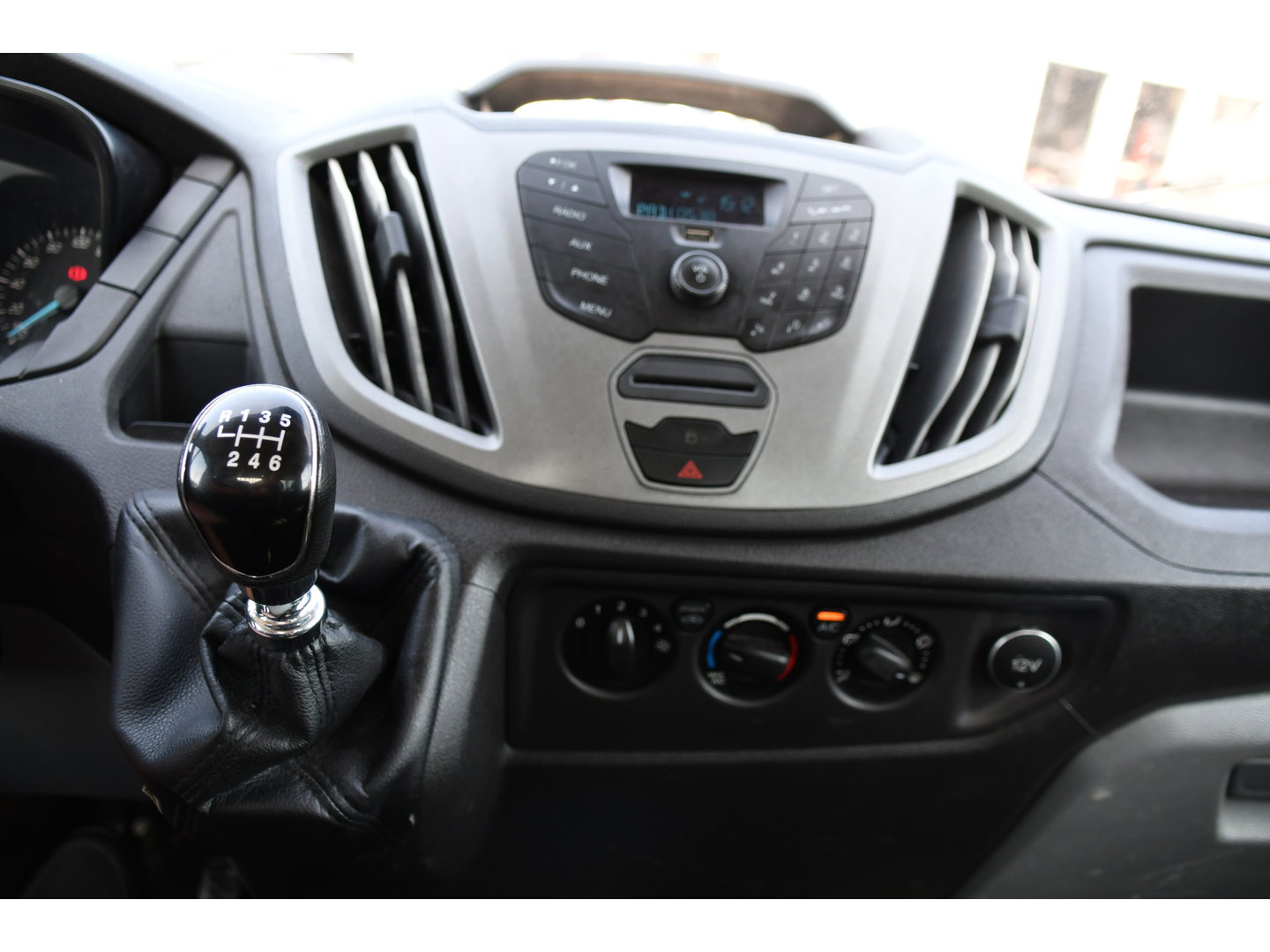 Ford Transit 350 2.0 TDCI L4H1 Openlaadbak Airco, Radio, 130pk, Pick-up, Uniek!