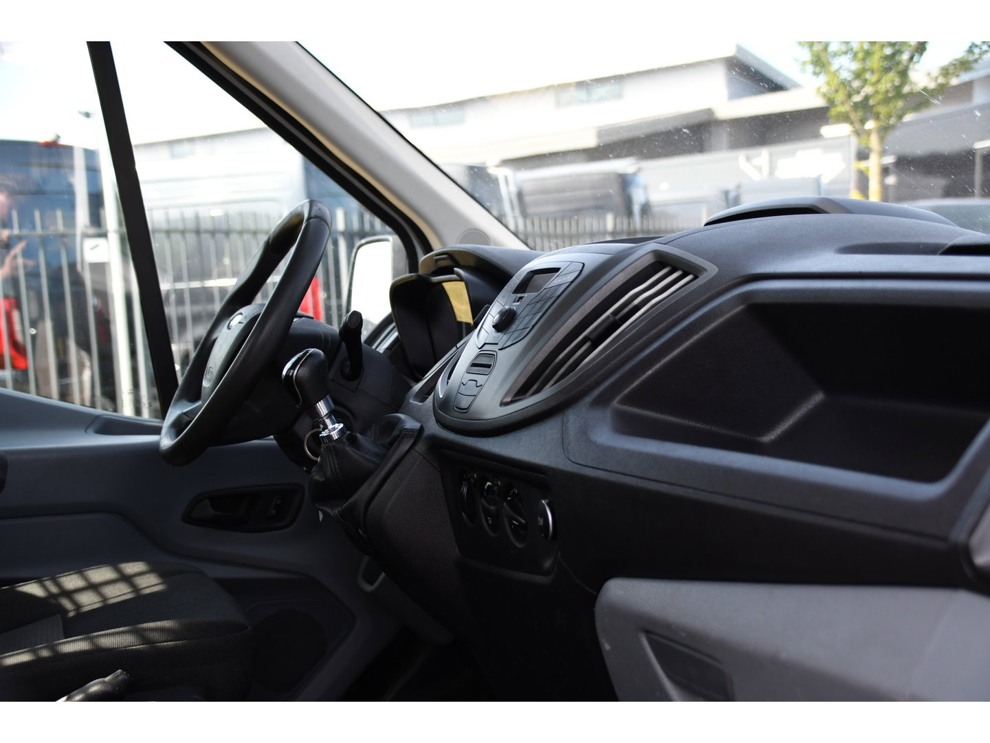 Ford Transit 350 2.0 TDCI L4H1 Openlaadbak Airco, Radio, 130pk, Pick-up, Uniek!