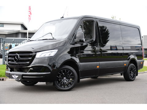 Mercedes-Benz Sprinter 317 1.9 CDI L2H1 RWD Black Edition Camera, Cruise, Carplay, 170pk, Automaat, LED, Multimedia,  Stoelverwarming, UNIEK