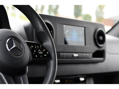 Mercedes-Benz Sprinter 317 1.9 CDI L2H1 RWD Black Edition Camera, Cruise, Carplay, 170pk, Automaat, LED, Multimedia,  Stoelverwarming, UNIEK