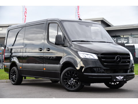 Mercedes-Benz Sprinter 317 1.9 CDI L2H1 RWD Black Edition Camera, Cruise, Carplay, 170pk, Automaat, LED, Multimedia,  Stoelverwarming, UNIEK