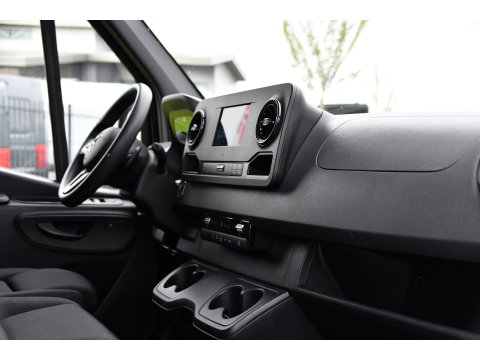 Mercedes-Benz Sprinter 317 1.9 CDI L2H1 RWD Black Edition Camera, Cruise, Carplay, 170pk, Automaat, LED, Multimedia,  Stoelverwarming, UNIEK